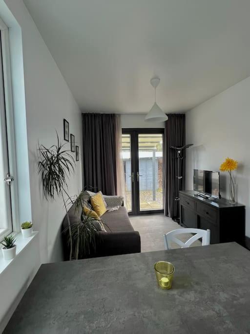 Newly Renovated 1 Bedroom Flat With Garden Pergola Ennis Exterior foto